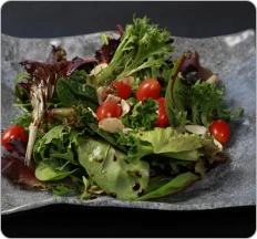 Pear Gorgonzola salad